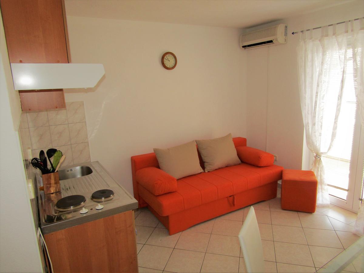 Apartments Kokor Vodice Eksteriør bilde