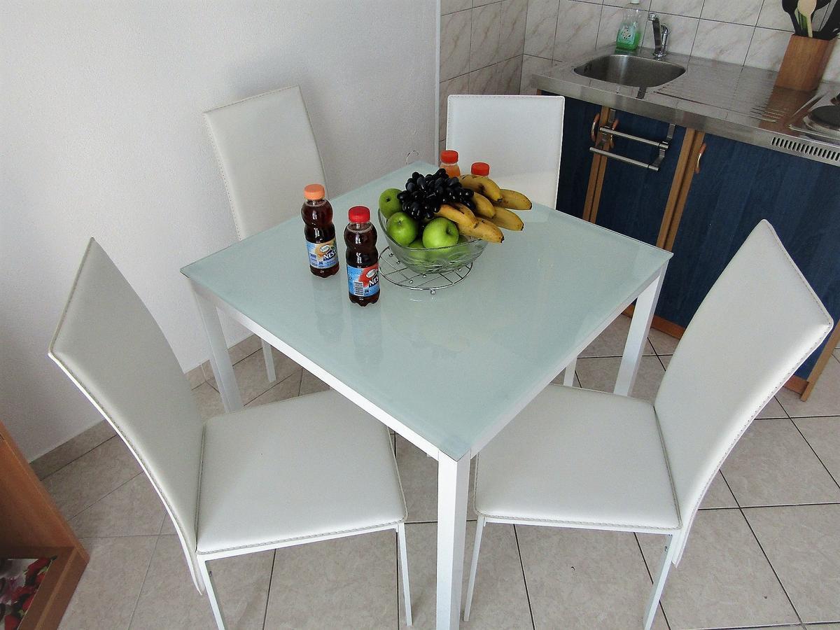 Apartments Kokor Vodice Eksteriør bilde